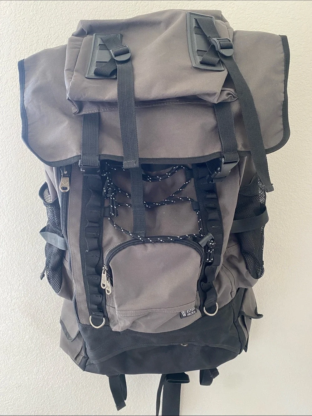 Western Pack Extra Large Men's Gray/Black  Travel Backpack with Multiple Pockets